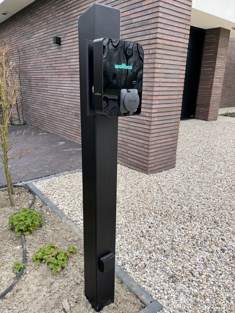 Ladeeda® pedestal for Wallbox Copper SB